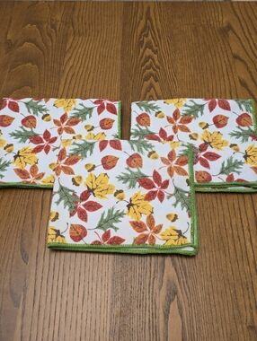 Set of 3 Autumn Fall Harvest Leaves Acorns Microfiber Kitchen Towels Dish Cloths